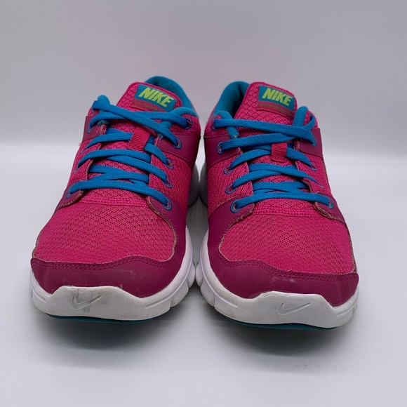 Nike women’s Flex Experience RN running shoes - Picture 2 of 8